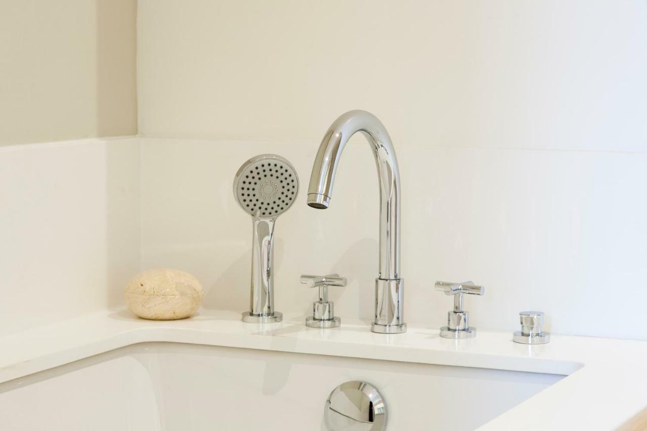 Apartamento Joivy Deluxe 3br With Workspace By Figueira Sq And Rossio Subway Lisboa